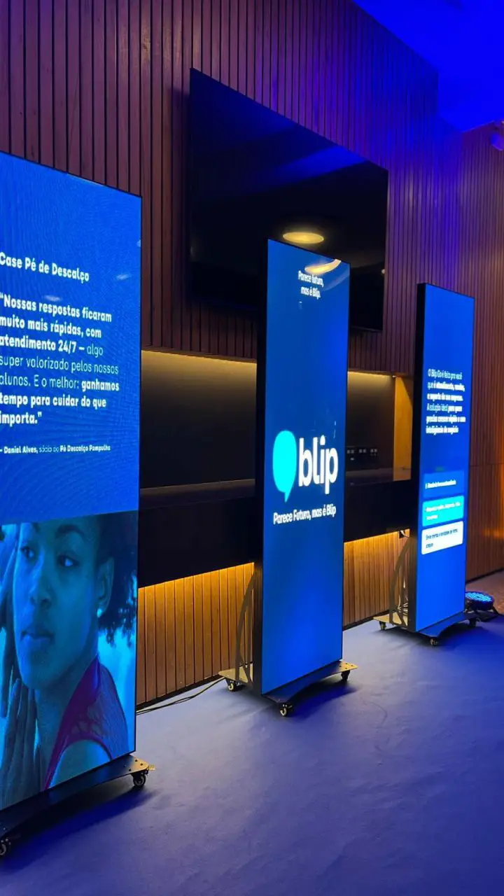 Totem de LED em evento corporativo em Belo Horizonte